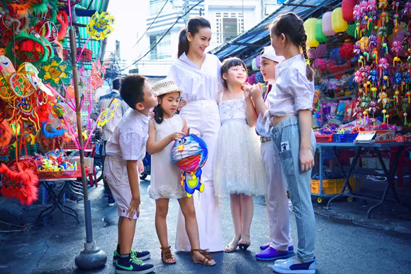 Yến Trang cho học trò cưng “xả trại” trước đêm chung kết đầu tiên ảnh 2 Yến Trang cho học trò cưng “xả trại” trước đêm chung kết đầu tiên ảnh 2