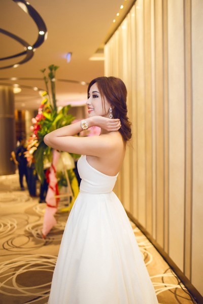 Hoa hậu Mai Phương Thuý gây chú ý bởi vẻ đẹp gợi cảm ảnh 2 Hoa hậu Mai Phương Thuý gây chú ý bởi vẻ đẹp gợi cảm ảnh 2