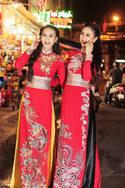 Cặp đôi Á hậu đẹp rạng ngời dạo phố trung thu ảnh 6 Cặp đôi Á hậu đẹp rạng ngời dạo phố trung thu ảnh 6
