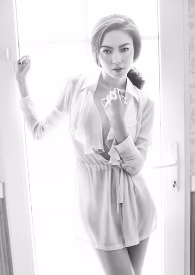 Vũ Hoàng Điệp “bỏ ngỏ” vòng 1, khoe dáng cực gợi cảm ảnh 4 Vũ Hoàng Điệp “bỏ ngỏ” vòng 1, khoe dáng cực gợi cảm ảnh 4
