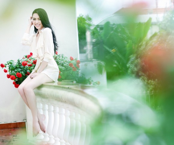Vũ Hoàng Điệp “bỏ ngỏ” vòng 1, khoe dáng cực gợi cảm ảnh 5 Vũ Hoàng Điệp “bỏ ngỏ” vòng 1, khoe dáng cực gợi cảm ảnh 5