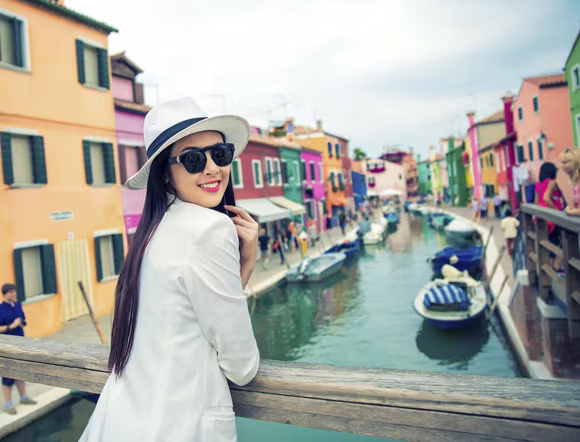 Hoa hậu Ngọc Hân lãng mạn tại Venice ảnh 6 Hoa hậu Ngọc Hân lãng mạn tại Venice ảnh 6