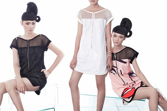 Kha Mỹ Vân, Thùy Trang và Chà Mi nổi bật với phong cách Pop Art ảnh 6 Kha Mỹ Vân, Thùy Trang và Chà Mi nổi bật với phong cách Pop Art ảnh 6