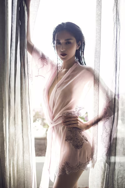 Khánh My tiếp tục tung ảnh nóng bỏng không nội y ảnh 1 Khánh My tiếp tục tung ảnh nóng bỏng không nội y ảnh 1