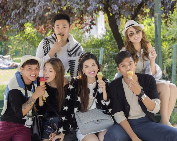 Oanh Yến, Kỳ Hân, Đinh Minh Quân hội ngộ Jennifer Chung tại Paris ảnh 3 Oanh Yến, Kỳ Hân, Đinh Minh Quân hội ngộ Jennifer Chung tại Paris ảnh 3