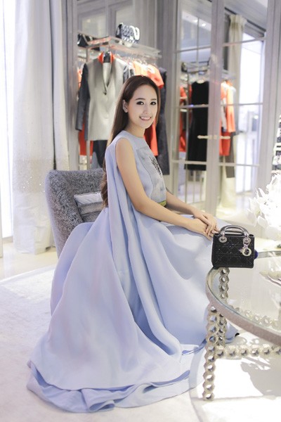 Hoa hậu Mai Phương Thuý xuất hiện nổi bật tại sự kiện lớn của châu Á ảnh 3 Hoa hậu Mai Phương Thuý xuất hiện nổi bật tại sự kiện lớn của châu Á ảnh 3