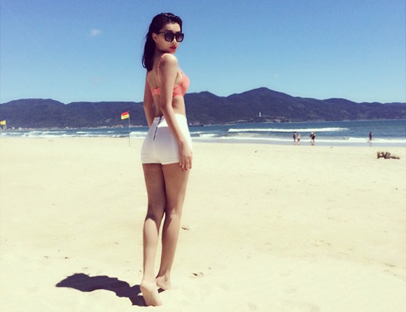 “Siêu vòng 3” Lan Hương diện bikini khoe đường cong quyến rũ ảnh 1 “Siêu vòng 3” Lan Hương diện bikini khoe đường cong quyến rũ ảnh 1