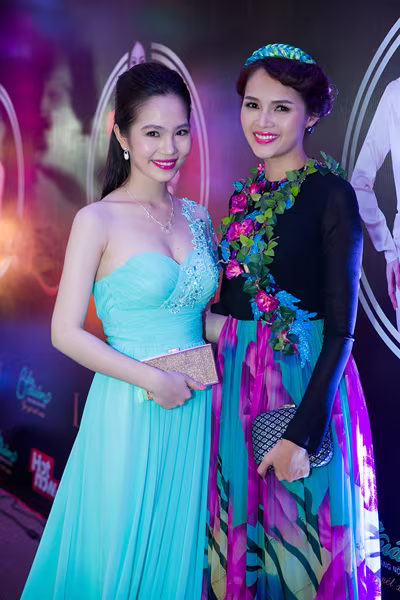 Nữ hoàng Du lịch Dương Kim Ánh kiêu sa trong trang phục tự thiết kế ảnh 9 Nữ hoàng Du lịch Dương Kim Ánh kiêu sa trong trang phục tự thiết kế ảnh 9