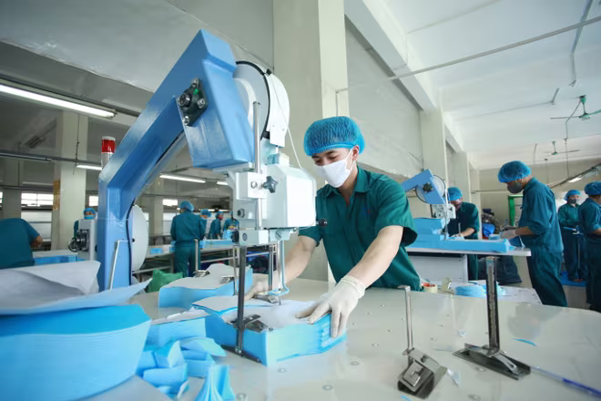Kinh tế Việt Nam đã khôi phục nhanh hơn các nước trong khu vực nhờ các cơ chế chính sách của Nhà nước Kinh tế Việt Nam đã khôi phục nhanh hơn các nước trong khu vực nhờ các cơ chế chính sách của Nhà nước