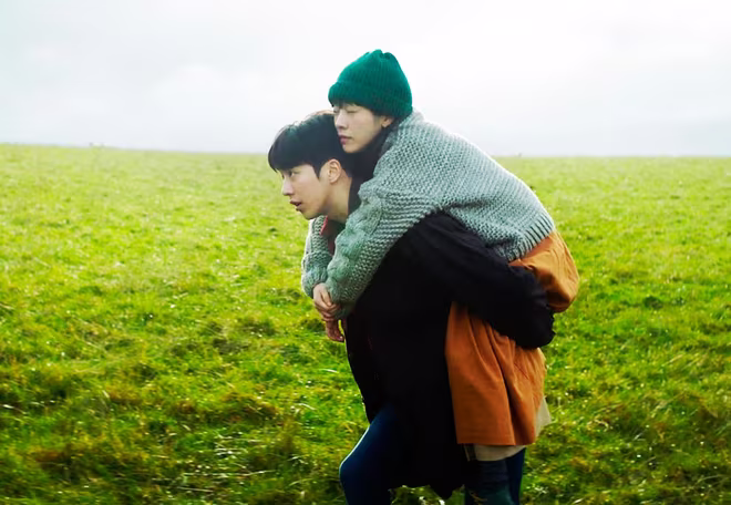 Chuyện tình buồn và đẹp giữa chàng sinh viên và cô gái khuyết tật Josée ngợi ca tình yêu thuần khiết (Ảnh: K-Movie)