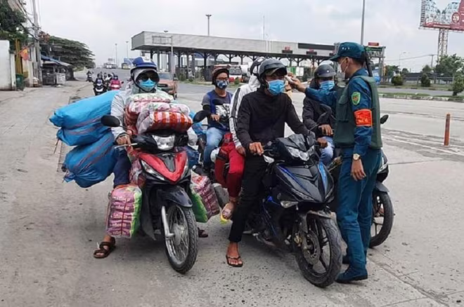 Đồng Nai ra văn bản cách ly y tế 21 ngày đối với tất cả những người từ TP.HCM có thể làm ảnh hưởng đến hoạt động sản xuất kinh doanh Đồng Nai ra văn bản cách ly y tế 21 ngày đối với tất cả những người từ TP.HCM có thể làm ảnh hưởng đến hoạt động sản xuất kinh doanh