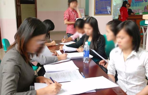 Phóng viên tìm đến 1 trung tâm giới thiệu việc làm để vạch trần thủ đoạn lừa đảo Phóng viên tìm đến 1 trung tâm giới thiệu việc làm để vạch trần thủ đoạn lừa đảo