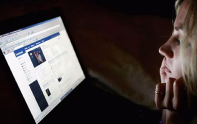 Facebook biết rõ những tác hại đối với trẻ vị thành niên nhưng phớt lờ cảnh báo vì mục tiêu lợi nhuận Facebook biết rõ những tác hại đối với trẻ vị thành niên nhưng phớt lờ cảnh báo vì mục tiêu lợi nhuận