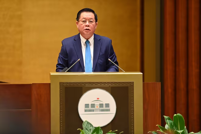 Bí thư Trung ương Đảng, Trưởng Ban Tuyên giáo Trung ương Nguyễn Trọng Nghĩa trình bày Báo cáo tập trung đánh giá kết quả việc xây dựng và phát triển văn hóa, con người Việt Nam sau 35 năm đổi mới đất nước tại Hội nghị Văn hóa toàn quốc, ngày 24-11-2021