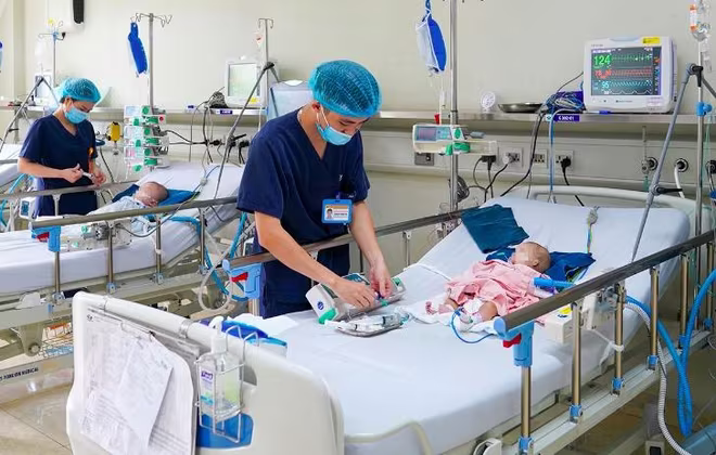 Điều trị trẻ nhiễm Adenovirus tại Bệnh viện Nhi Trung ương Điều trị trẻ nhiễm Adenovirus tại Bệnh viện Nhi Trung ương