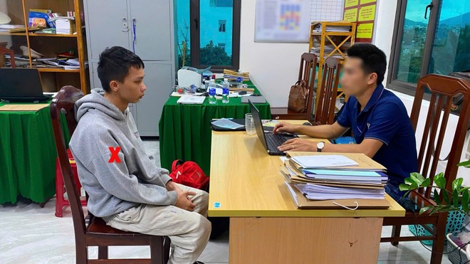Cơ quan điều tra làm việc với đối tượng sử dụng không gian mạng vi phạm pháp luật