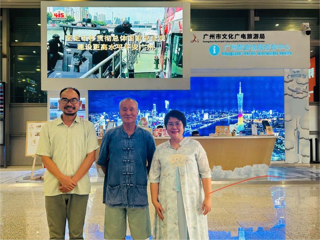 Dịch giả Nguyễn Lệ Chi, tác giả Đỗ Quang Tuấn Hoàng và Vũ Thế Long tham dự Tuần lễ sách phương Nam