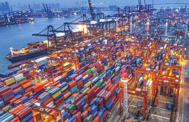 Xuất khẩu đạt mức kỷ lục là một động lực quan trọng giúp nền kinh tế tăng trưởng cao trong 11 tháng đầu năm 2025