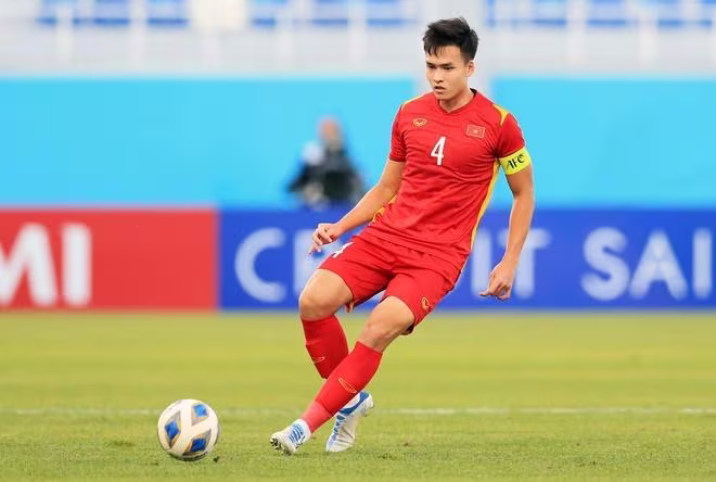 Bùi Hoàng Việt Anh trong màu áo đội tuyển quốc gia Bùi Hoàng Việt Anh trong màu áo đội tuyển quốc gia