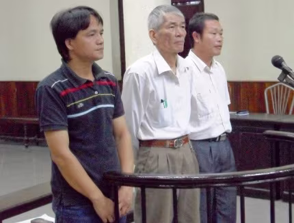 Tuyên án 3 bị cáo trong vụ án cháy chợ Nghệ ảnh 1 Tuyên án 3 bị cáo trong vụ án cháy chợ Nghệ ảnh 1