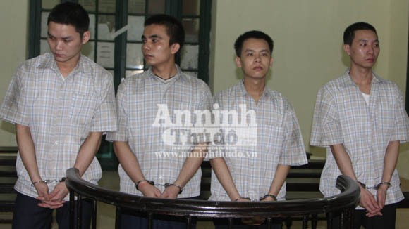 Kẻ chủ mưu rủ em trai mang mìn đi cướp tiệm vàng nhận án tử ảnh 1 Kẻ chủ mưu rủ em trai mang mìn đi cướp tiệm vàng nhận án tử ảnh 1