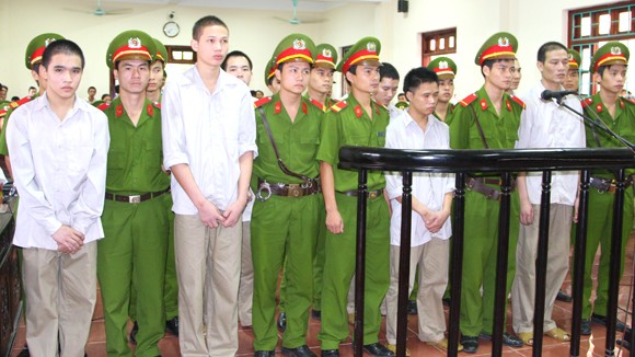 Xét xử vụ giết người gây xôn xao ở Vĩnh Phúc ảnh 4 Xét xử vụ giết người gây xôn xao ở Vĩnh Phúc ảnh 4