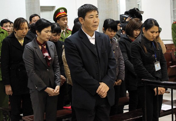Nguyên Giám đốc BV Hoài Đức chỉ bị phạt... cảnh cáo! ảnh 1 Nguyên Giám đốc BV Hoài Đức chỉ bị phạt... cảnh cáo! ảnh 1