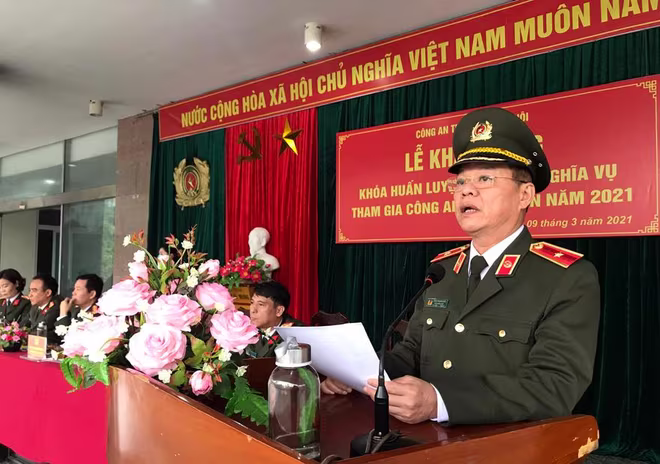 Thiếu tướng Đào Thanh Hải - Phó Giám đốc CATP Hà Nội dự và phát biểu tại lễ khai giảng khóa huấn luyện chiến sĩ nghĩa vụ tham gia CAND năm 2021