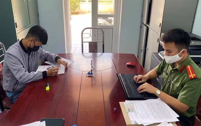 Cơ quan An ninh điều tra lấy lời khai của G.A.S. Cơ quan An ninh điều tra lấy lời khai của G.A.S.