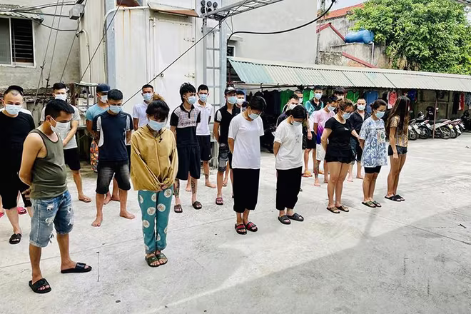 23 đối tượng tụ tập nhau tại quán Karaoke Kang Nam sử dụng trái phép chất ma tuý &quot;bay lắc&quot; chúc mừng sinh nhật không tuân thủ quy định phòng, chống dịch Covid-19