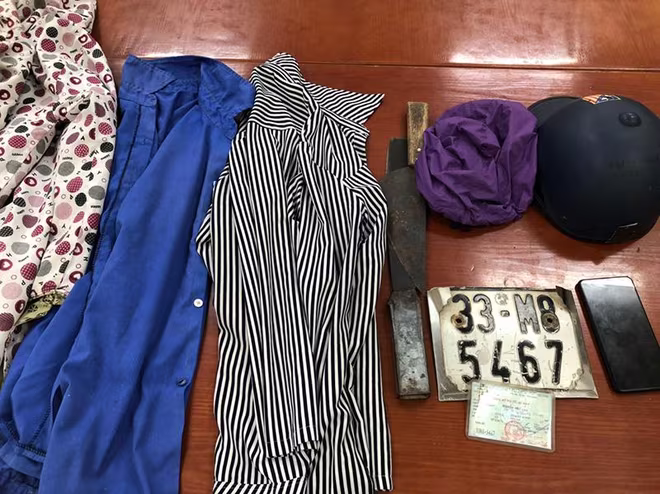 Một số dụng cụ được nhóm cướp này chuẩn bị để gây