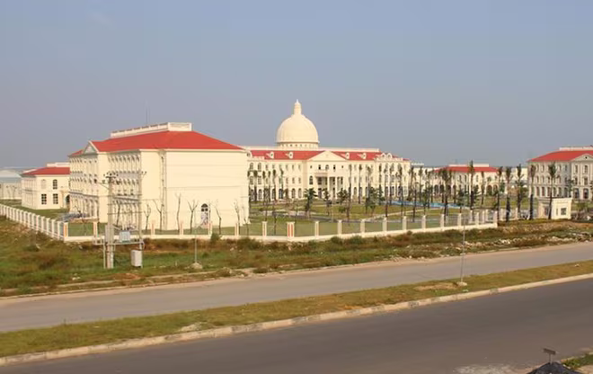 Nguyên Bí thư Đảng uỷ xã Quảng Minh và cán bộ Trung tâm phát triển quỹ đât Hải Hà bị bắt giam vì có nhiều sai phạm trong quá trình thực. hiện GPMB KCN KCN Texhong - Hải Hà Nguyên Bí thư Đảng uỷ xã Quảng Minh và cán bộ Trung tâm phát triển quỹ đât Hải Hà bị bắt giam vì có nhiều sai phạm trong quá trình thực. hiện GPMB KCN KCN Texhong - Hải Hà