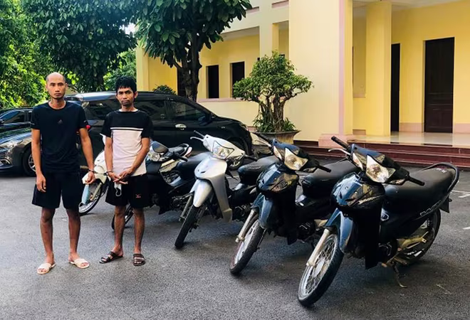 Hai đối tượng Phong và Ba cùng tang vật