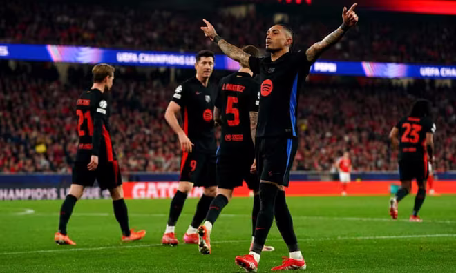 Raphinha giúp Barca chiến thắng Raphinha giúp Barca chiến thắng