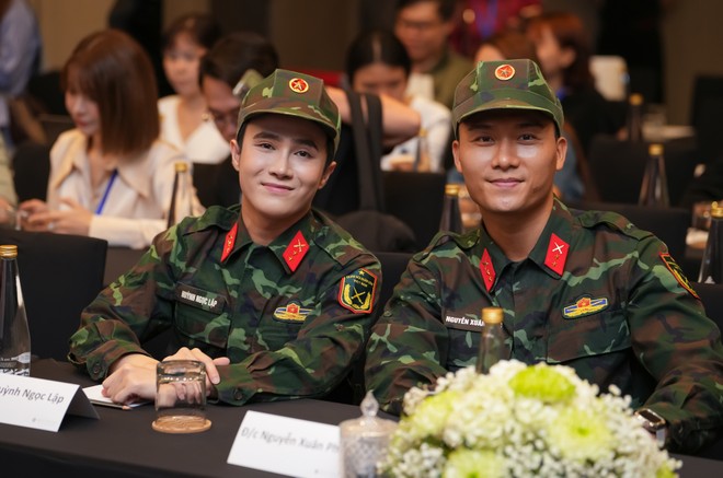 Chiến sĩ Huỳnh Lập và Xuân Phúc