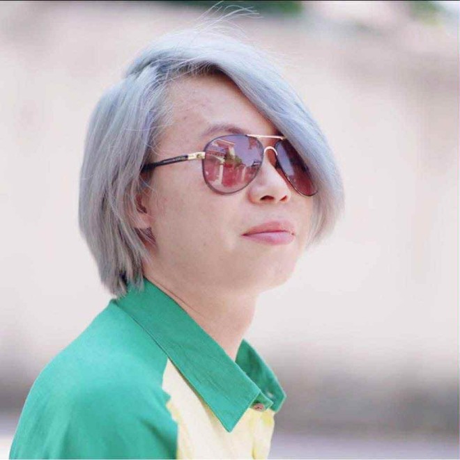 Là một người ham sống và đam mê chữ, Tống Phước Bảo gửi đến độc giả không chỉ một cuốn sách, mà còn là những mảng đời sống bộn bề đầy cảm xúc, của Sài Gòn cần lao và ấm áp