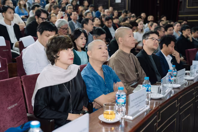 Các đại biểu, khách mời, kiến trúc sư tham dự Toạ đàm Các đại biểu, khách mời, kiến trúc sư tham dự Toạ đàm
