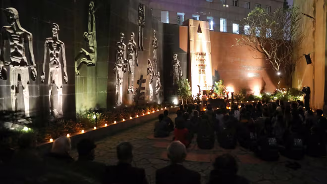 Tour đêm Hoả Lò được rất nhiều du khách trải nghiệm