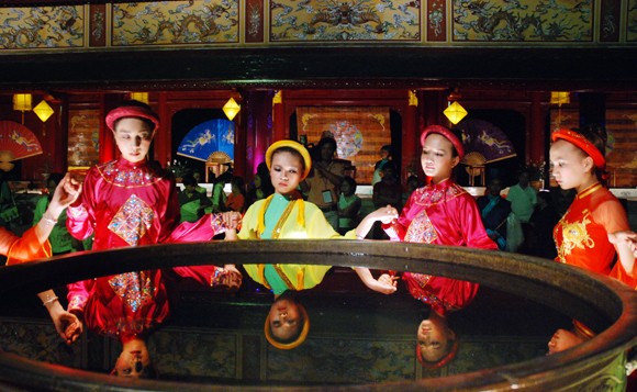 Nhìn lại 9 ngày sôi nổi của Festival Huế 2012 ảnh 5 Nhìn lại 9 ngày sôi nổi của Festival Huế 2012 ảnh 5