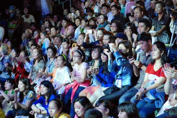 Nhìn lại 9 ngày sôi nổi của Festival Huế 2012 ảnh 3 Nhìn lại 9 ngày sôi nổi của Festival Huế 2012 ảnh 3