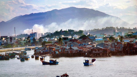 "Xóm nước đen" giữa lòng thiên đường biển đảo ảnh 1 "Xóm nước đen" giữa lòng thiên đường biển đảo ảnh 1