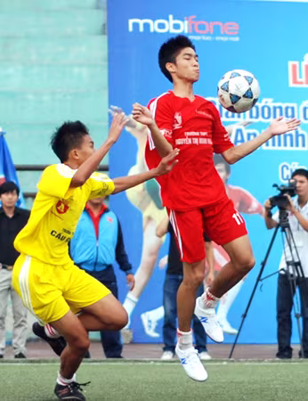 Đoạt vé chung kết trên chấm luân lưu ảnh 2 Đoạt vé chung kết trên chấm luân lưu ảnh 2