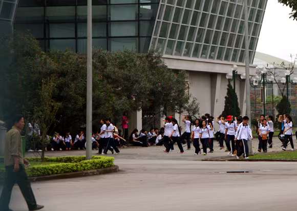 Những công trình thể thao triệu đô biến dạng vì kiếm tiền ảnh 18