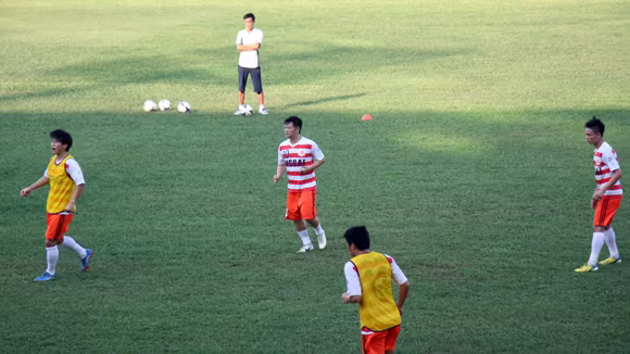 Văn Quyến thành tâm điểm trong trận đấu châu lục ảnh 3 Văn Quyến thành tâm điểm trong trận đấu châu lục ảnh 3