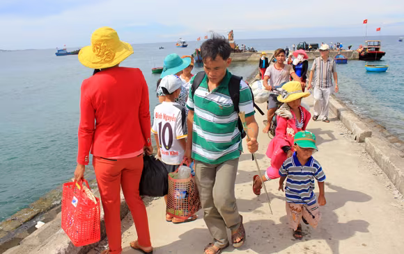 Nhịp sống hối hả trên quê hương Hải đội Hoàng Sa ảnh 11 Nhịp sống hối hả trên quê hương Hải đội Hoàng Sa ảnh 11