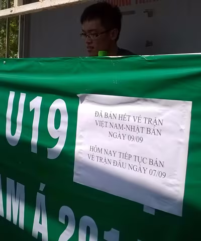 BTC dừng bán, phe vé trận U19 Việt Nam - U19 Nhật Bản, thỏa sức hét giá ảnh 5 BTC dừng bán, phe vé trận U19 Việt Nam - U19 Nhật Bản, thỏa sức hét giá ảnh 5