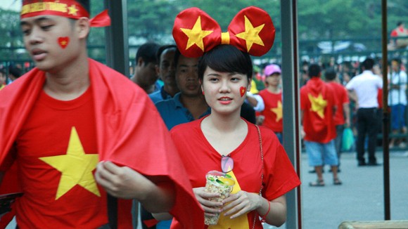 Cờ đỏ sao vàng phủ đỏ Mỹ Đình trong trận chung kết U19 Việt Nam - U19 Nhật Bản ảnh 9 Cờ đỏ sao vàng phủ đỏ Mỹ Đình trong trận chung kết U19 Việt Nam - U19 Nhật Bản ảnh 9