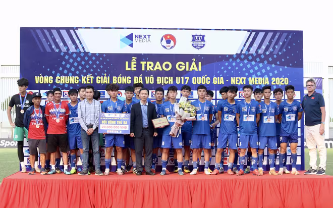 HLV Troussier gọi tới 11 cầu thủ HAGL cho đợt tập trung U17 quốc gia HLV Troussier gọi tới 11 cầu thủ HAGL cho đợt tập trung U17 quốc gia