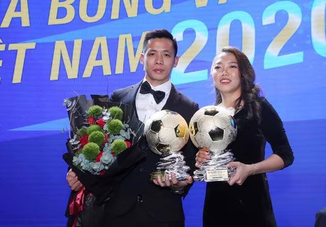 Quả bóng vàng nam Nguyễn Văn Quyết và Quả bóng vàng nữ Huỳnh Như cùng tham gia cạnh tranh danh hiệu VĐV tiêu biểu toàn quốc 2020 Quả bóng vàng nam Nguyễn Văn Quyết và Quả bóng vàng nữ Huỳnh Như cùng tham gia cạnh tranh danh hiệu VĐV tiêu biểu toàn quốc 2020