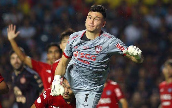 Đặng Văn Lâm vừa đối mặt thử thách mới tại Nhật vừa phải giải quyết vụ kiện với đội bóng cũ. Đặng Văn Lâm vừa đối mặt thử thách mới tại Nhật vừa phải giải quyết vụ kiện với đội bóng cũ.